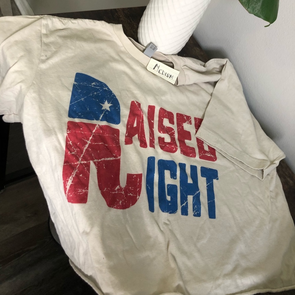 Cropped Raised Right T-shirt